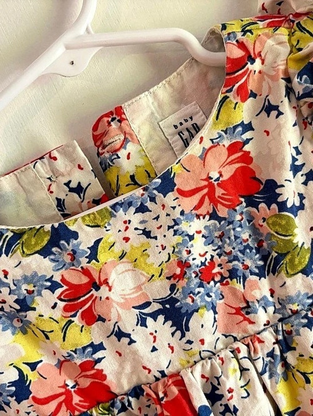 Gap Girls Floral Dress Size 4T Like New